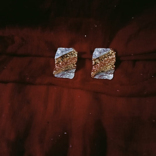 earring model no 305